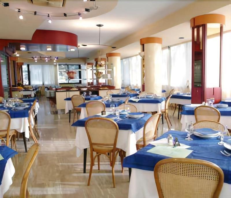 Hotel Ausonia Milano Marittima Exterior foto