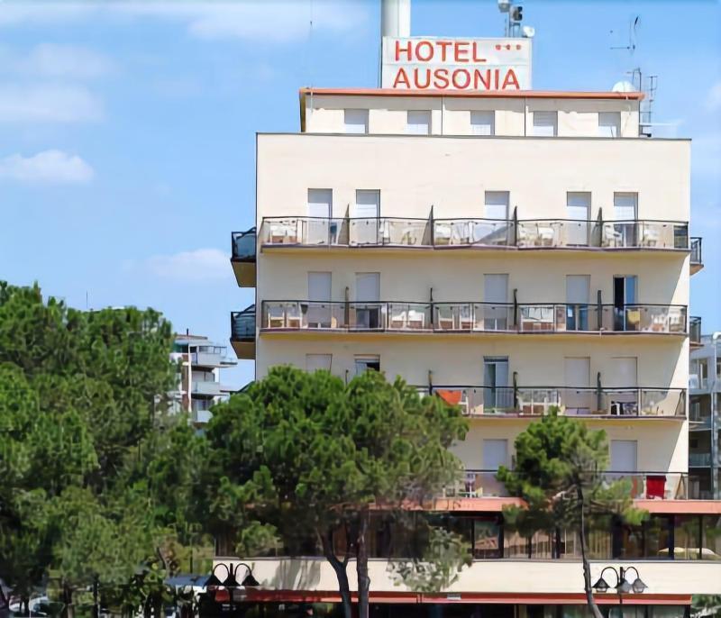 Hotel Ausonia Milano Marittima Exterior foto