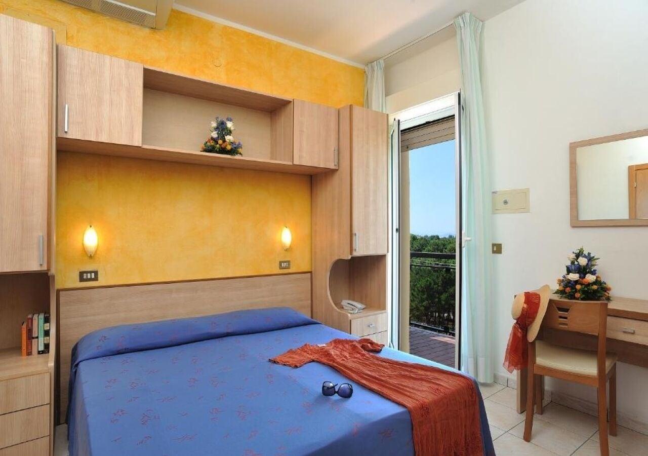 Hotel Ausonia Milano Marittima Exterior foto